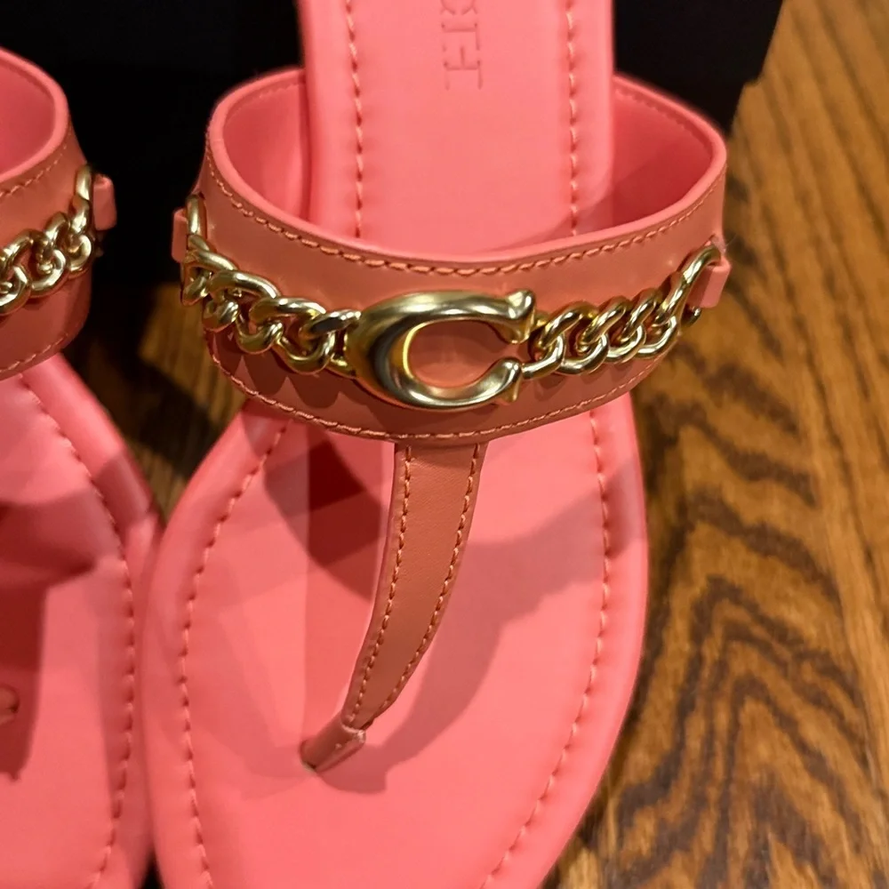 Coach coral Sandals with Gold Chain Accent. Jaclyn leather sandal size 8 B - Picture 4 of 7